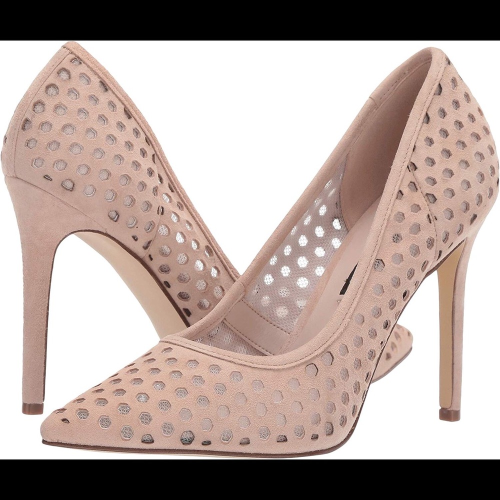 Nine West Translate Pointy Toe Pumps!